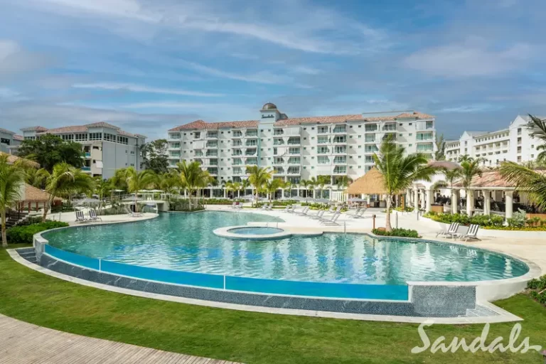 Sandals-Dunns-River-13