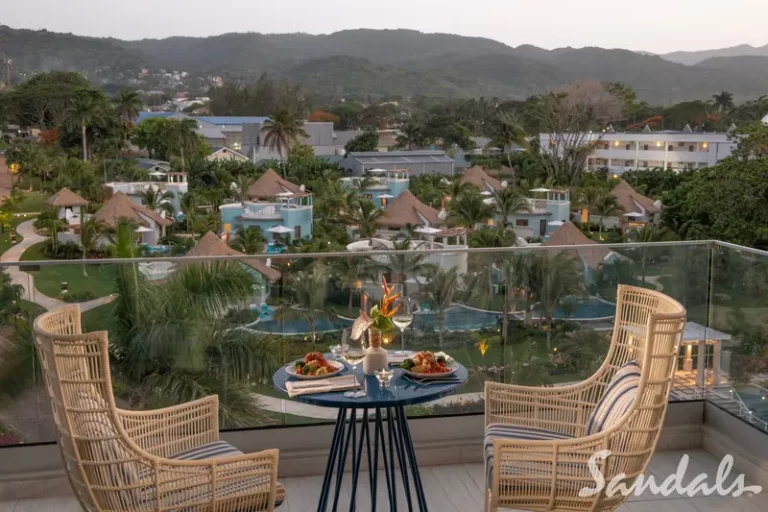 Sandals-Dunns-River-8