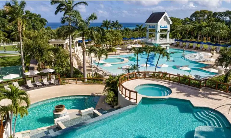 Sandals Ochi
