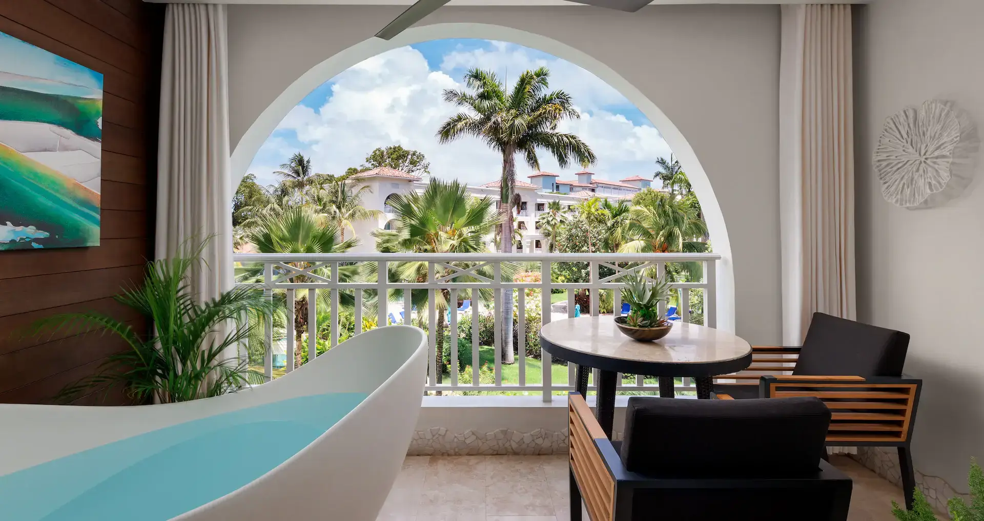 Sandals 777 deals