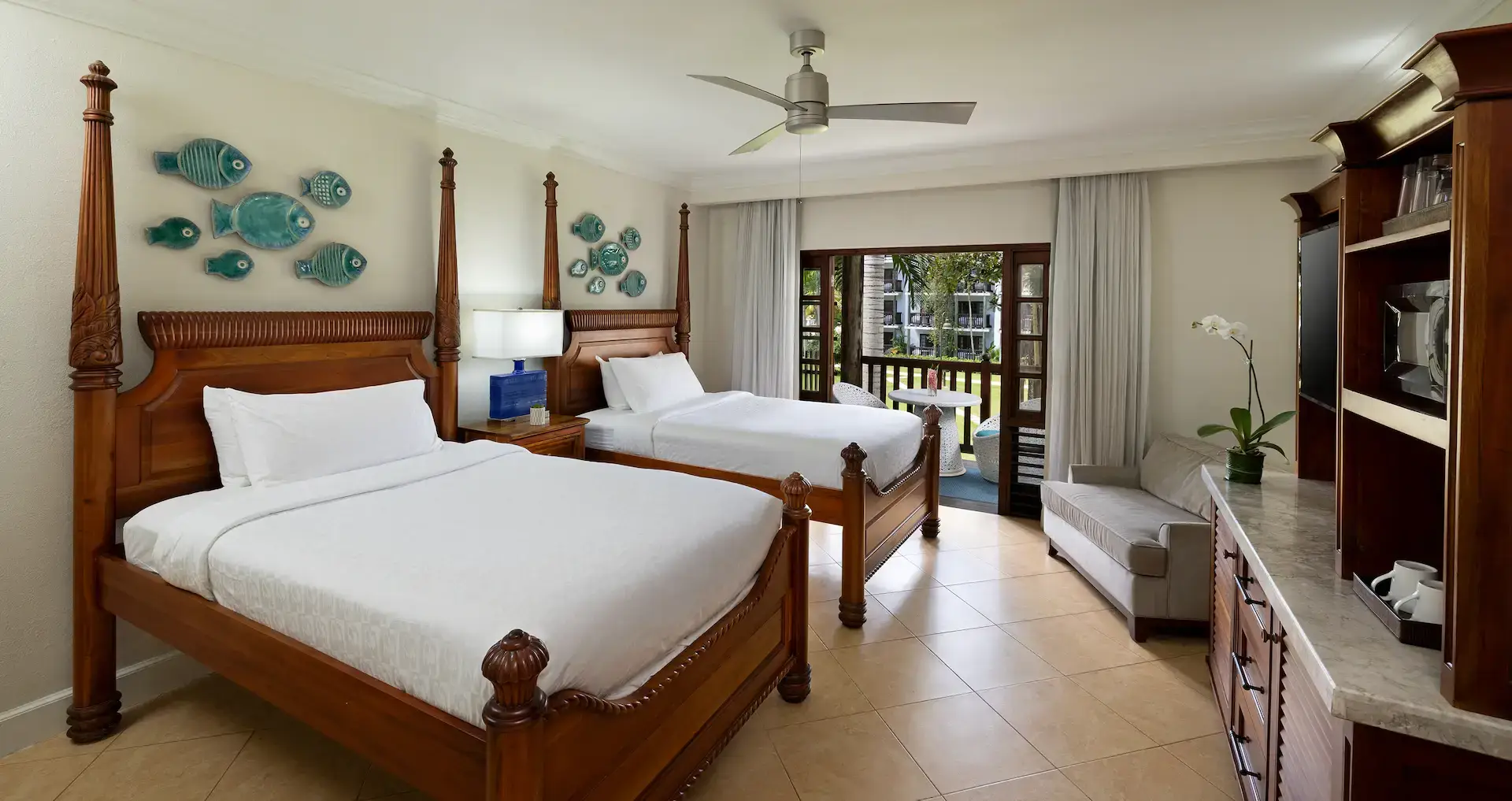 Beaches 777 Deals